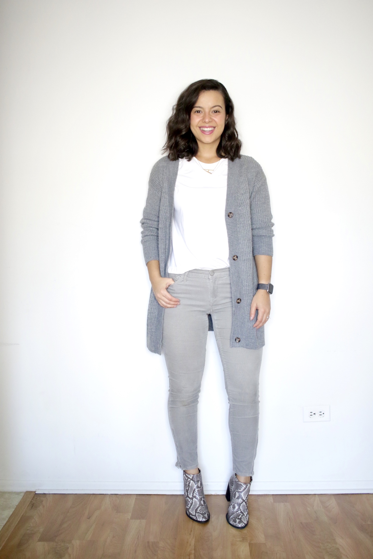 the cardigan is back how to wear with jeans - See (Anna) Jane.