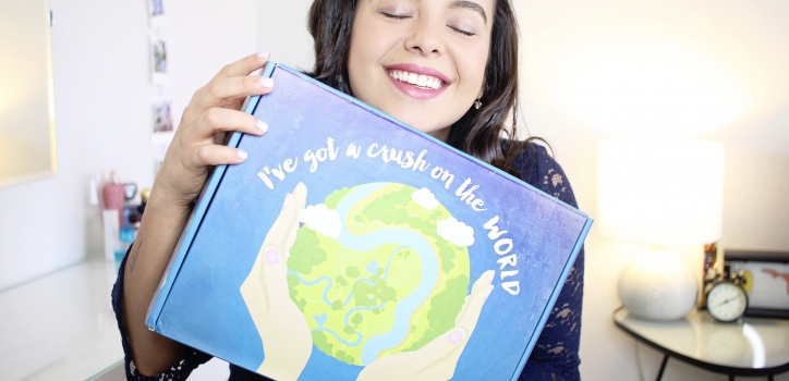 I’VE GOT A CRUSH ON THE WORLD – XO BOX by ECOTOOLS I’VE GOT A CRUSH ON THE WORLD – XO BOX by ECOTOOLS